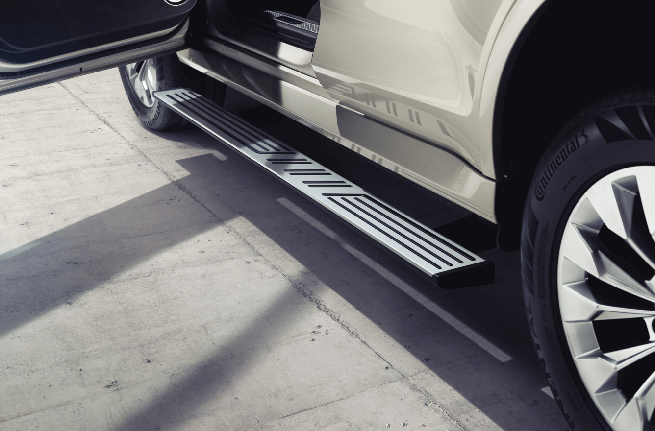 Боковые подножки с электроприводом